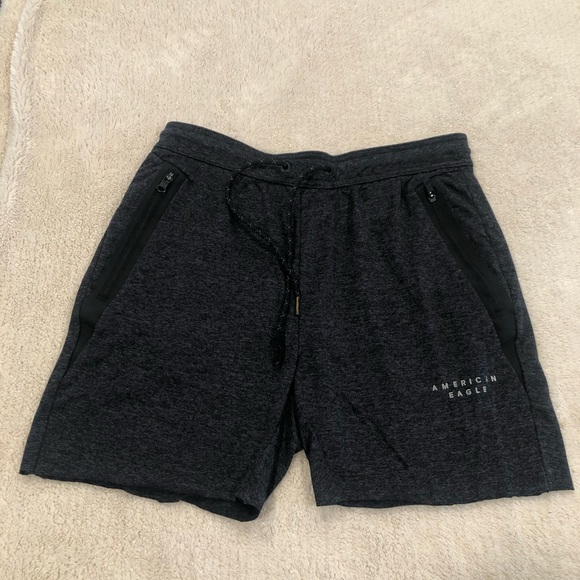 Medium Flex Shorts With Zipper Pockets 